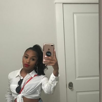 Profile Picture of Dessss (@ItsDestinyJones) on Twitter