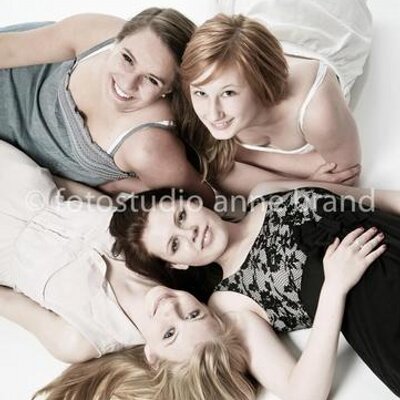 Profile Picture of Lara Strijewski (@lara_str) on Twitter