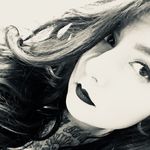Profile Picture of Savannah Rhodes (@sunflowersstandtall) on Instagram