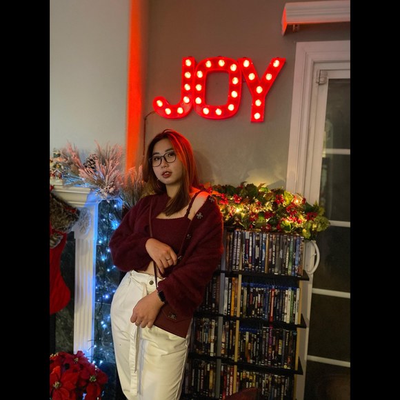 Profile Picture of Pham Anh (@phamanh649) on Poshmark