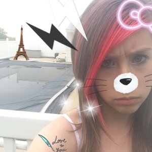 Loren Starr - Myspace Profile Picture of Loren Starr (@298915574) on Myspace