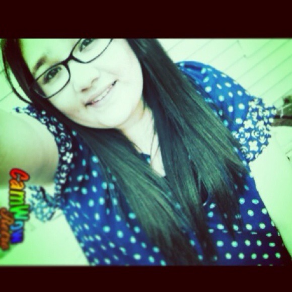 Profile Picture of Annya Yeh (@_annya_) on Poshmark