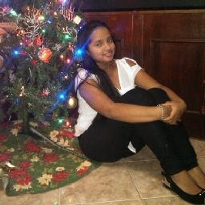 Profile Picture of Angie Aldana (@angiealdana14) on Twitter