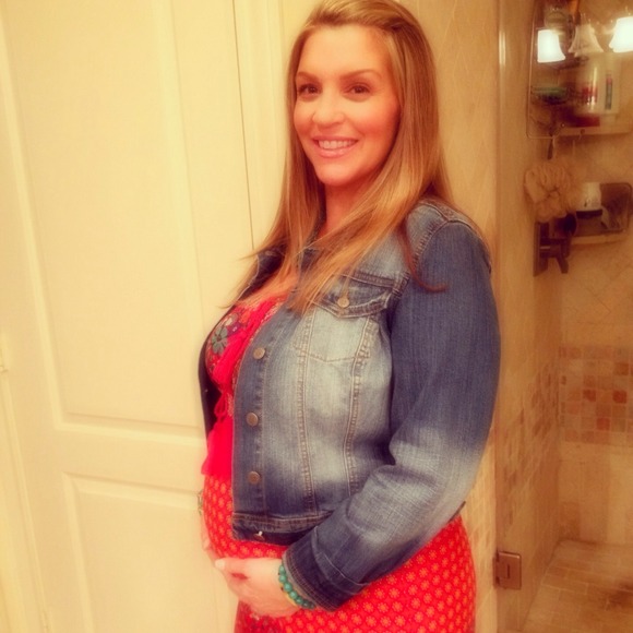 Profile Picture of Stacy Sicola (@stacysicola) on Poshmark