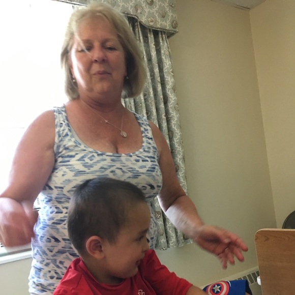 Profile Picture of Barbara Kemmett (@barb0305) on Poshmark