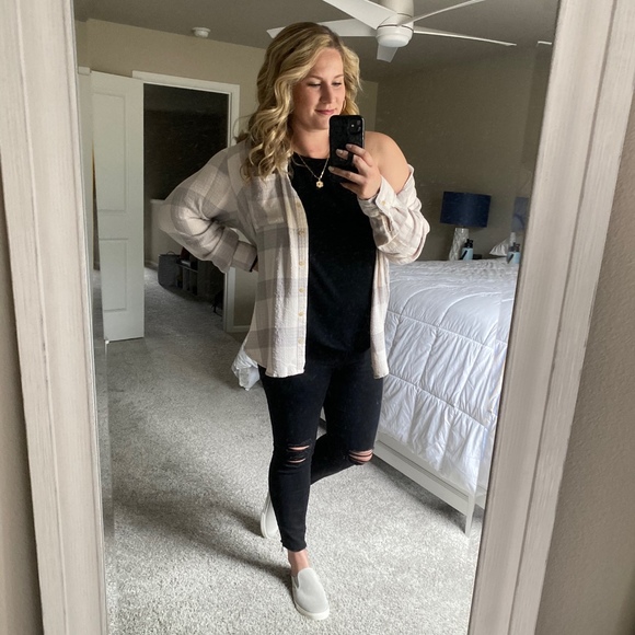 Profile Picture of Brittany Milius (@funinelementary) on Poshmark