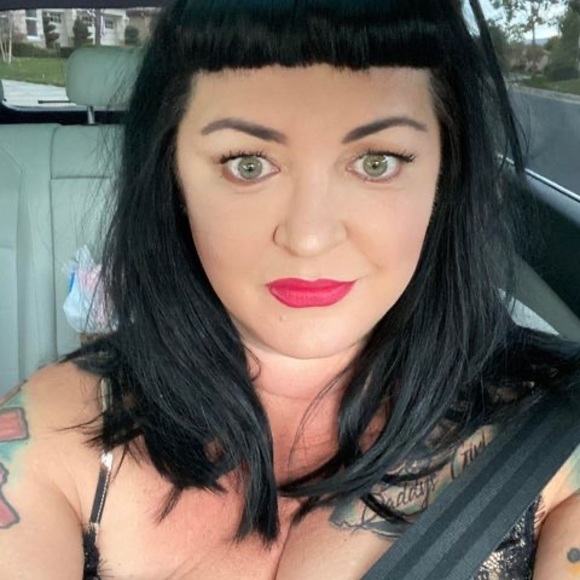 Profile Picture of Jamie Craig (@jamiecraig718) on Poshmark