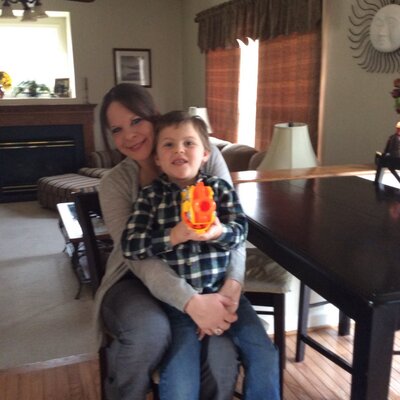 Profile Picture of Mandy Shultz (@amandanicolesh) on Twitter