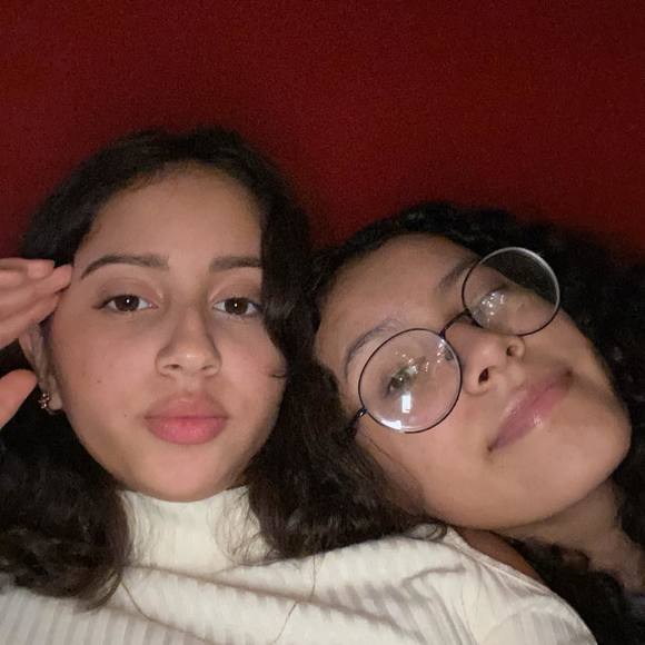 Febe Castro - Poshmark Profile Picture of Febe Castro (@febecastro) on Poshmark