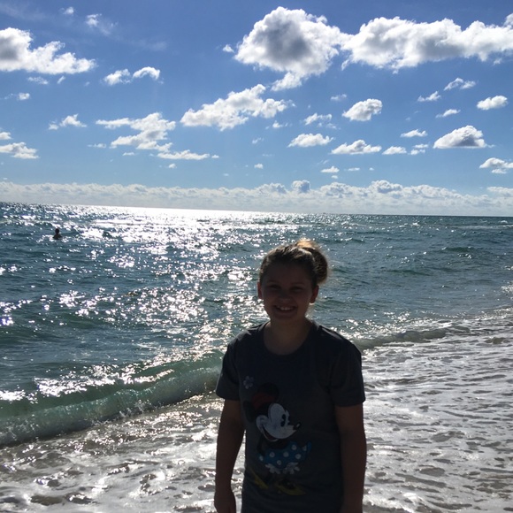 Profile Picture of Alexa Jordan (@alexajordan354) on Poshmark