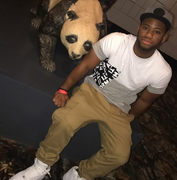 Profile Picture of Darren Simon (@simon268) on Poshmark