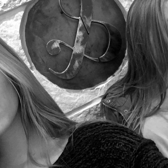 Melissa Thiede - Poshmark Profile Picture of Melissa Thiede (@mthiede) on Poshmark