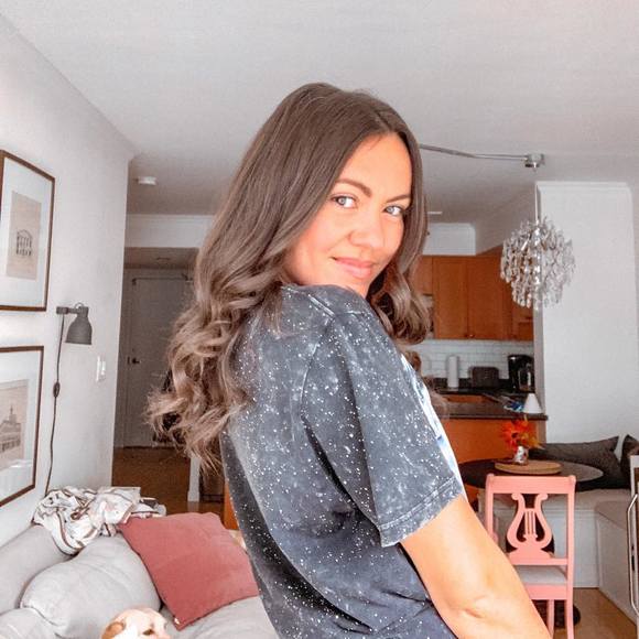 Profile Picture of Sam Mccarthy (@samccarthy13) on Poshmark