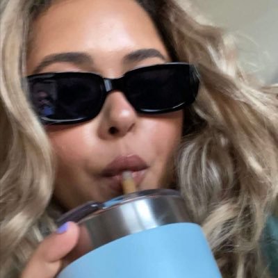 Profile Picture of You (@IsabelAldape) on Twitter