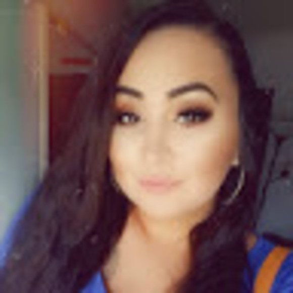 Profile Picture of Taylor Conover (@tayylove21) on Poshmark