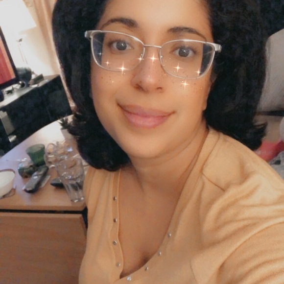 Profile Picture of Nadia Alsaadi (@nadiaals) on Poshmark