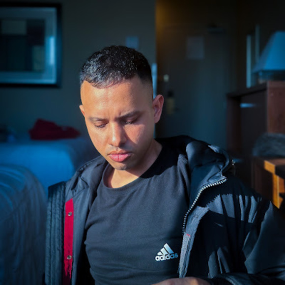 Profile Picture of Alexander Rivas (@alexanderriv349) on Poshmark