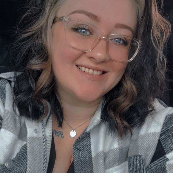 Profile Picture of Katlynn Silbaugh (@katlynn93) on Poshmark