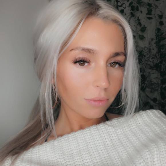 Profile Picture of Mariah Kramer (@mariahkramer318) on Poshmark