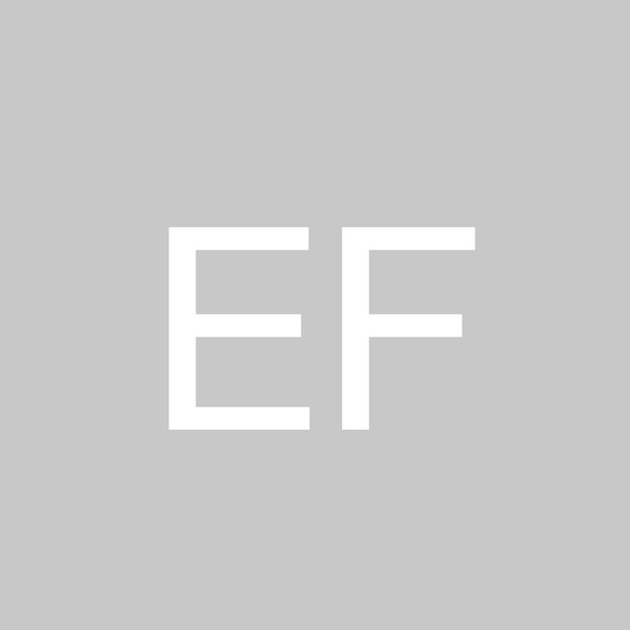 Evelyn Fees - Poshmark Profile Picture of Evelyn Fees (@evewyoming) on Poshmark