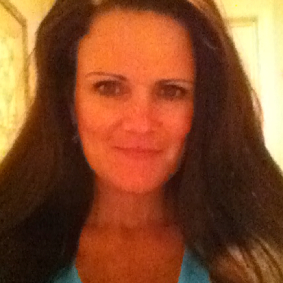Profile Picture of Mary ann Ireland (@my3threeboys) on Poshmark
