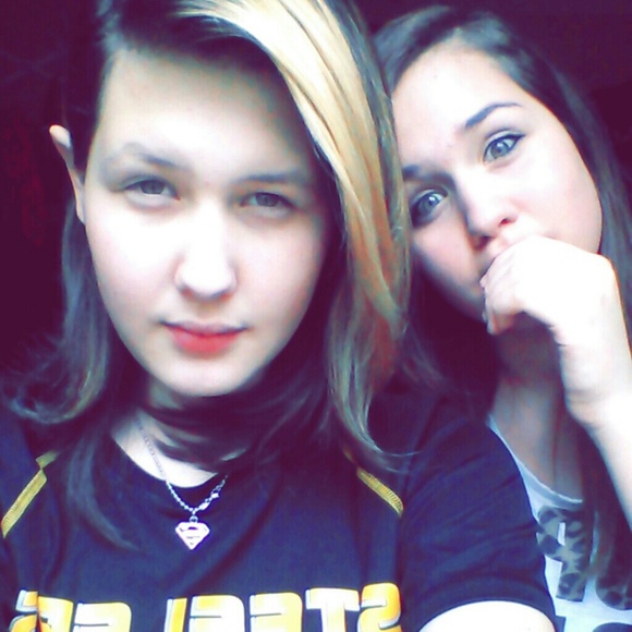 Profile Picture of Cheyenne Benemann (@chey210mycal) on Poshmark