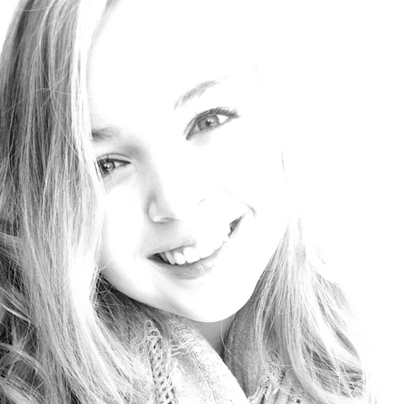 Profile Picture of Sarah Haubert (@sarahah74) on Poshmark