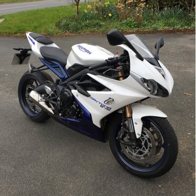 Profile Picture of James (@Lt_Columbo86) on Twitter