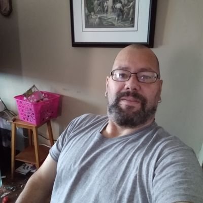 Profile Picture of George Wolfe (@GeorgeW95297551) on Twitter