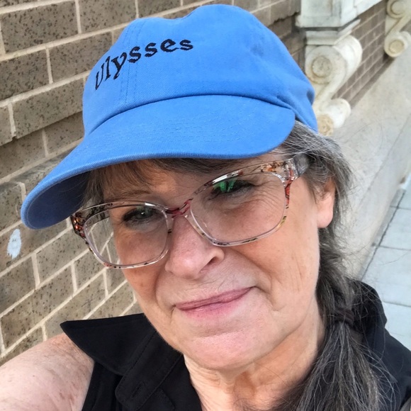 Profile Picture of Kim Nagle (@kimsue117) on Poshmark