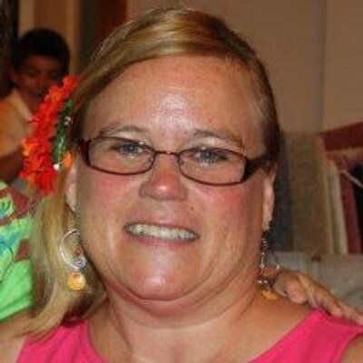 Profile Picture of Karen Leopold (@Paintboxkaren) on Twitter