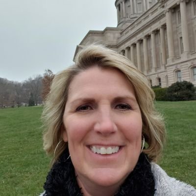 Profile Picture of Gelena (@gelenajb) on Twitter
