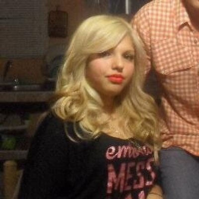 Profile Picture of Myrna Rojas (@MyrnnaRed) on Twitter