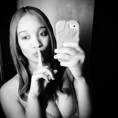 Profile Picture of Whitney Nicole (@burr_whitney) on Twitter