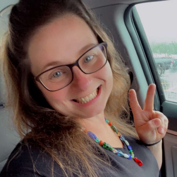 Profile Picture of Virginia Willette (@vwillette) on Poshmark