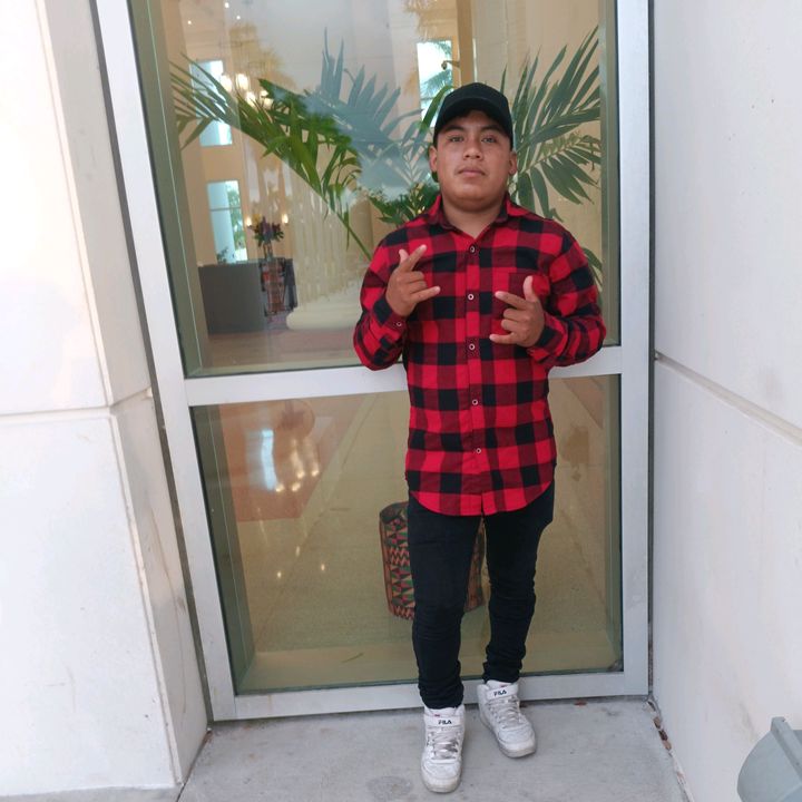 Profile Picture of gomezambrosio (@gomezambrosio) on Tiktok