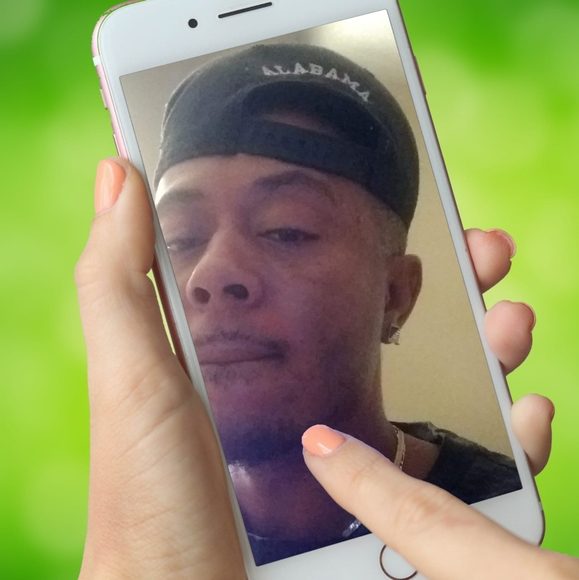 Profile Picture of Corey Hampton (@coreyhampton) on Poshmark