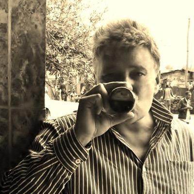 Profile Picture of Jo Loring (@JolorMiley) on Twitter