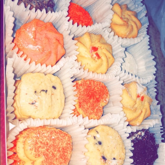 Profile Picture of Karzan Zand (@karzan_zand) on Poshmark