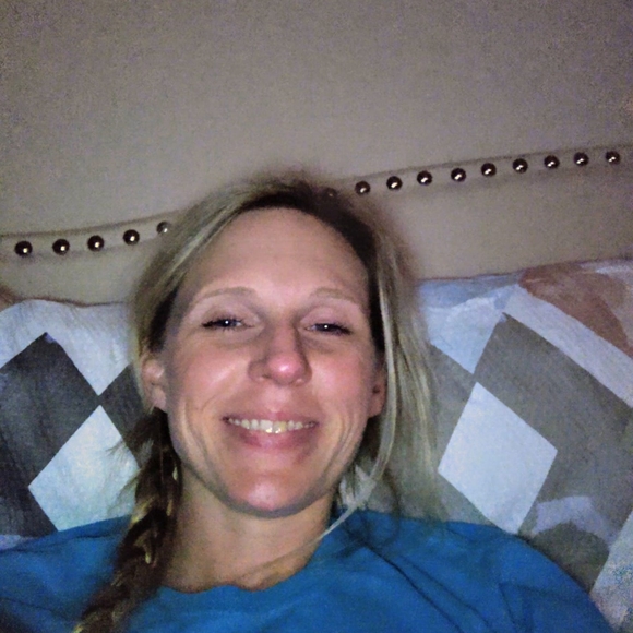 Profile Picture of Samantha Keilly (@skeilly0210) on Poshmark