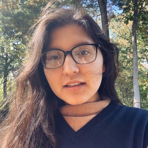 Profile Picture of Tori Barranco (@tbarranco) on Poshmark