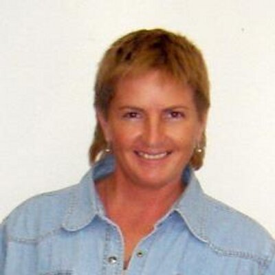 Profile Picture of Kari Roach (@runfar64) on Twitter