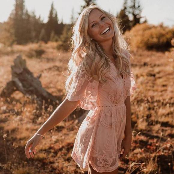 Profile Picture of Aleece Fiala (@afiala19) on Poshmark