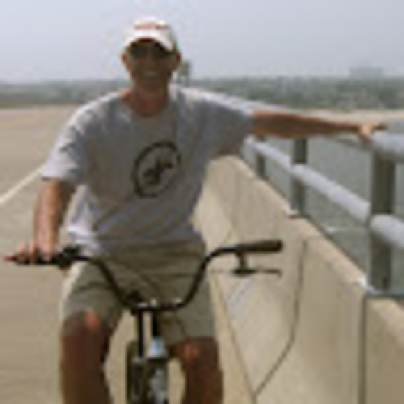 Profile Picture of Chris Ramsay (@ramsay1958) on Poshmark