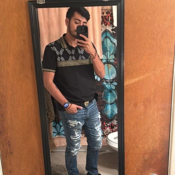 Profile Picture of Sergio Rocha (@sergiorocha647) on Poshmark