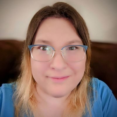 Profile Picture of Stephanie Would Rather Be Making (@setlahs) on Twitter