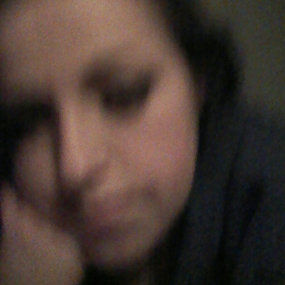 Ashley Juilfs - Poshmark Profile Picture of Ashley Juilfs (@poodahlicious) on Poshmark