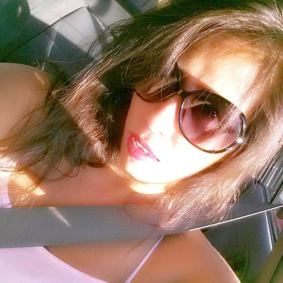 Profile Picture of Jezebel Jezebel (@jazzymatsuu) on Poshmark