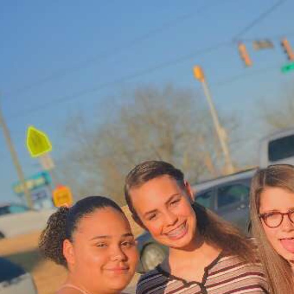 Profile Picture of Carlie Mcclellan (@carlie_mc) on Poshmark