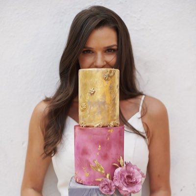 Profile Picture of Cakes By Sophie Page (@SophieRoseFan) on Twitter